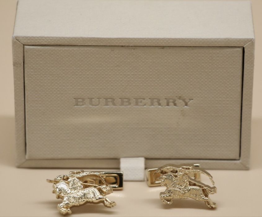 Мужские золотистые запонки Burberry Equestrian Knight