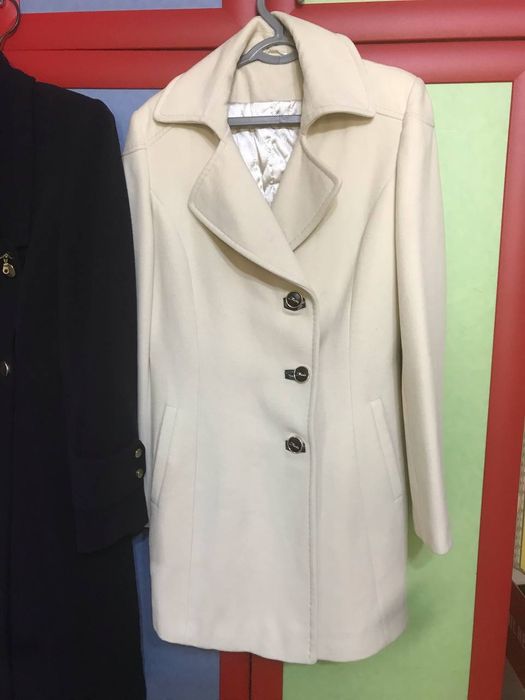 Полупальто кашемировое производства Кент в отличном состоянии на 46_48