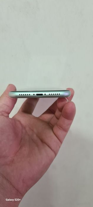 Iphone 11 64gb 74емкость