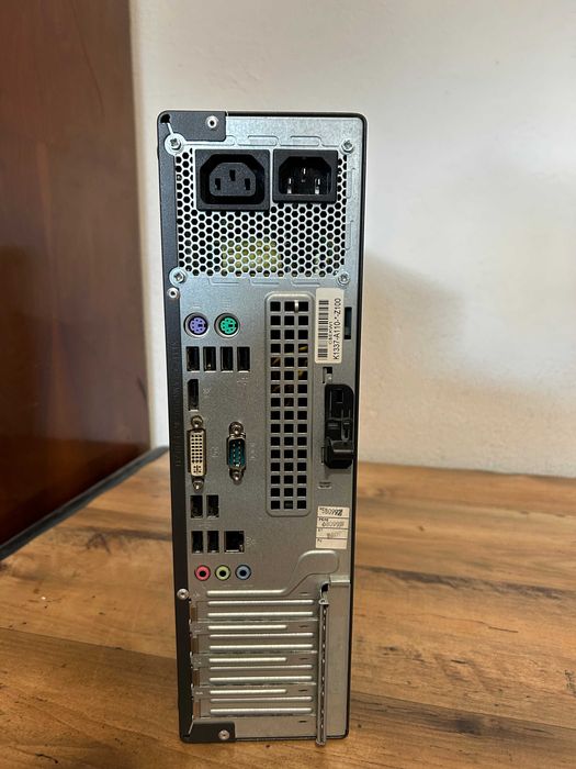 Компютър Fujitsu ESPRIMO E700 E90+