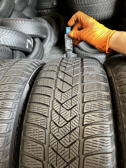 4 anvelope iarna 225/45/19 , Pirelli , RunFlat , 6-6.7 mm !