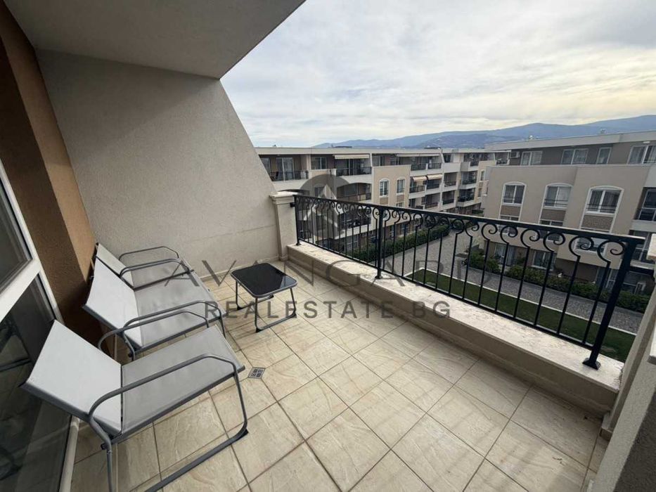 Продава се Тристаен апартамент в Пловдив, Остромила - 114 кв.м за 1272 €/кв.м - Снимка #11
