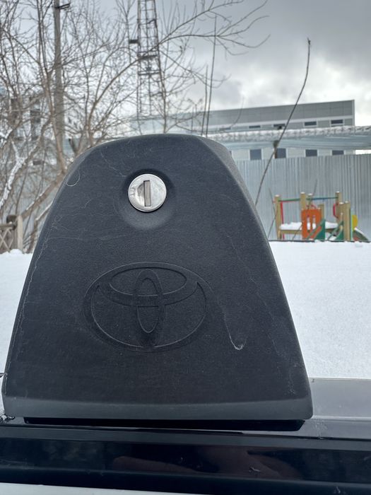 Продам рейлинги комплект оригинальные