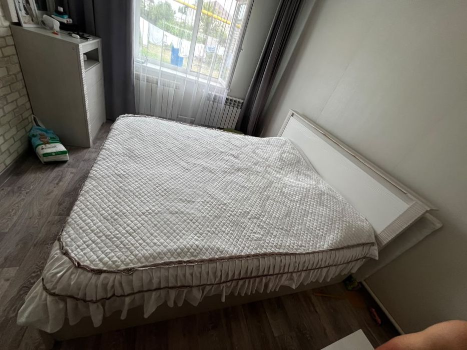 Продам кровать б/у.