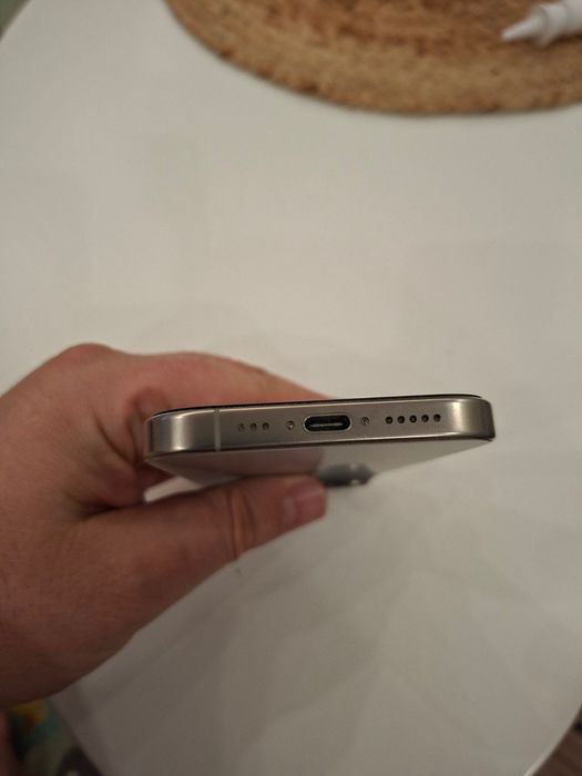 iPhone 16 pro -128GB