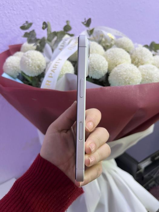 Айфон 16 белый цвет