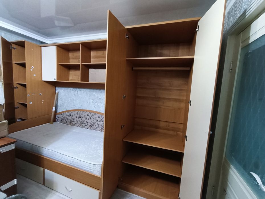 Продам детский шкаф кровать