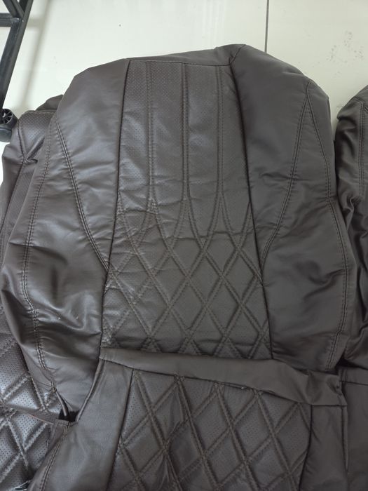 Продам авточехлы камри