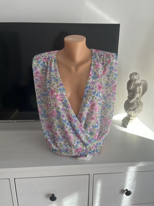 Top body nou, fara eticheta, Zara