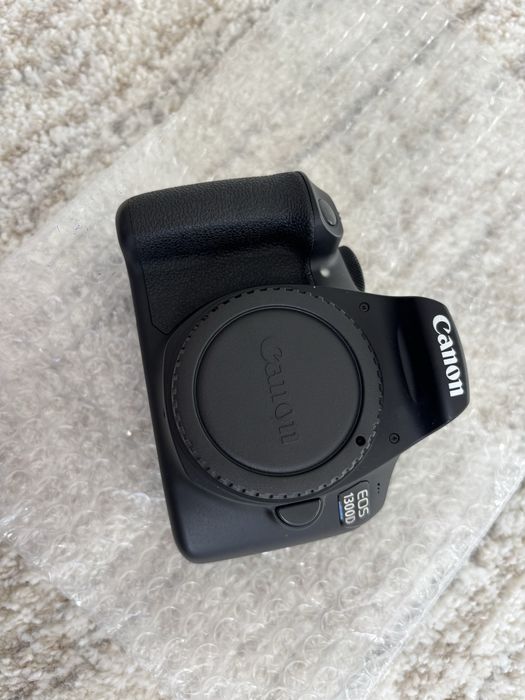 Фотоапарат Canon EOS 1300D