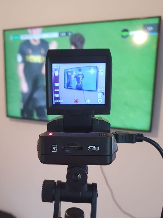 Видеорегистратор - Камера за кола !
---
В комплект с оригинално зарядн