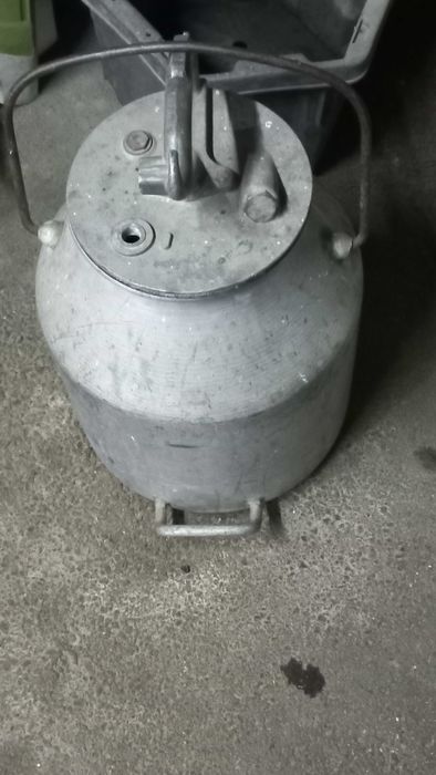 Продам фляги б/у в хорошем состоянии