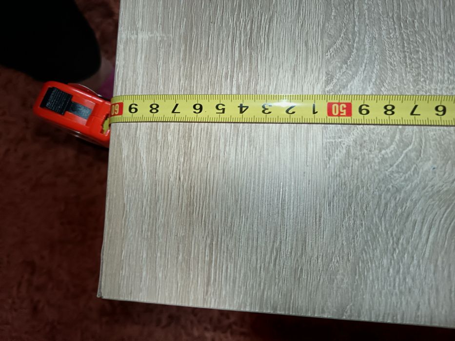 Холна масичка  светла на цвят