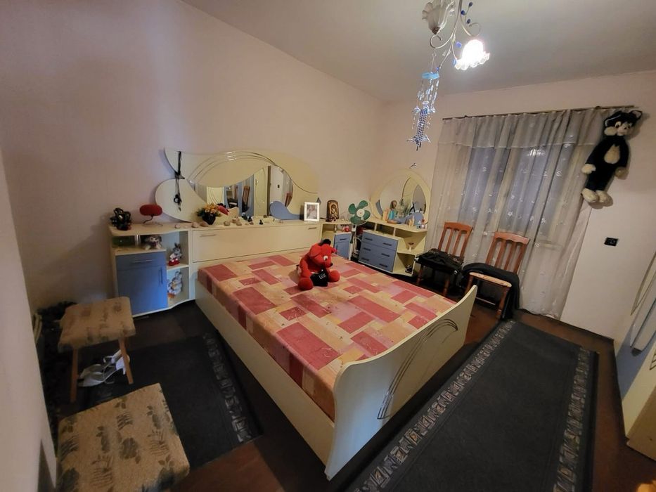 Продавам къща в гр. Луковит