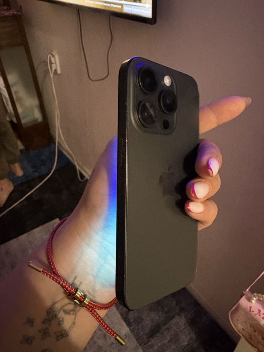 Продается iphone 15 pro 256gb срочно!!!