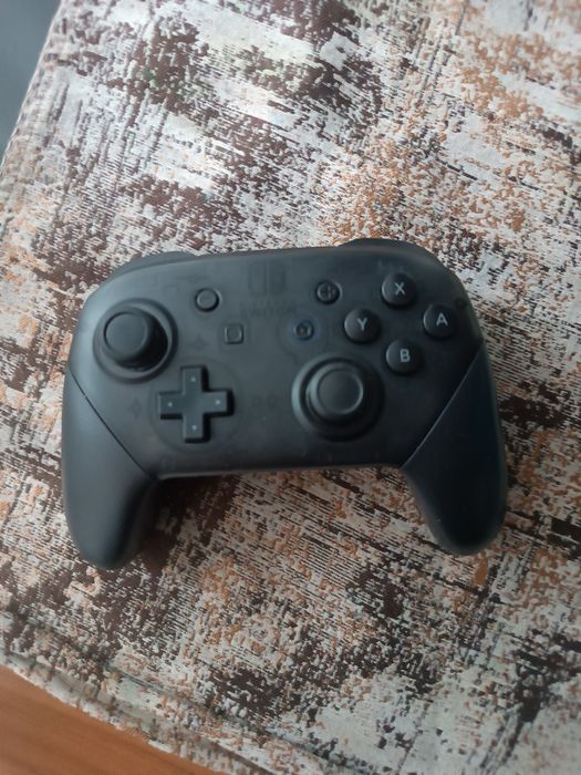 Nintendo switch Pro controller