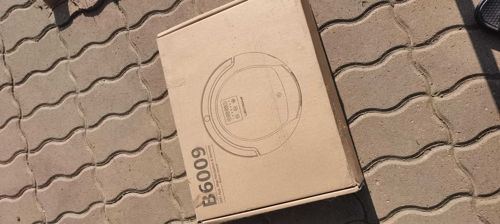 Liectroux B6009 Robot de aspirare si spalare
