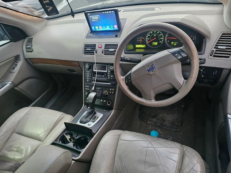 dezmembrez volvo xc90 euro 3 2.4 diesel an 2005
