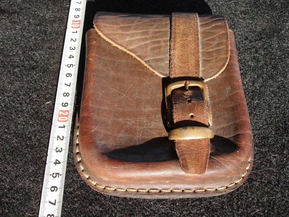 Кожена чантичка за колан за смартфон