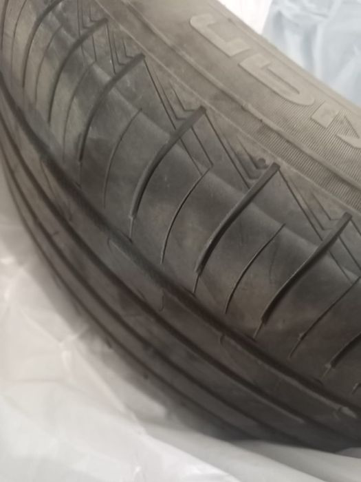 Шины 235/60/18 лето Nokian
