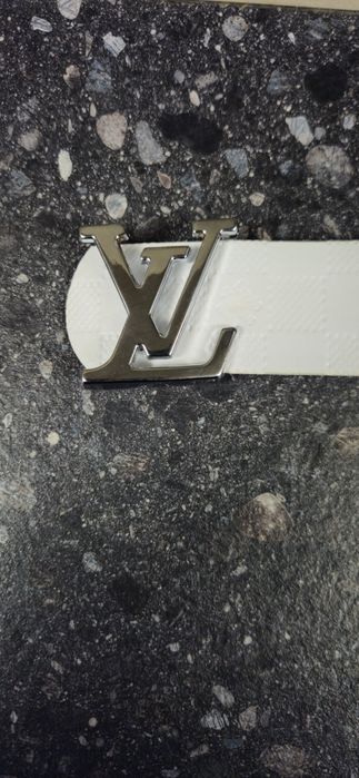 Curea LV White Square Silver