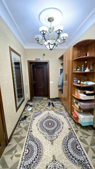 Уч хонали учинчи қавватда 122 м2 (мулжал Самкочавто)