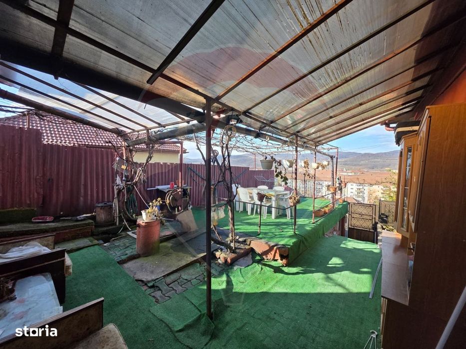 Casă tip duplex de vânzare – Vitrometan, str. Bârsei