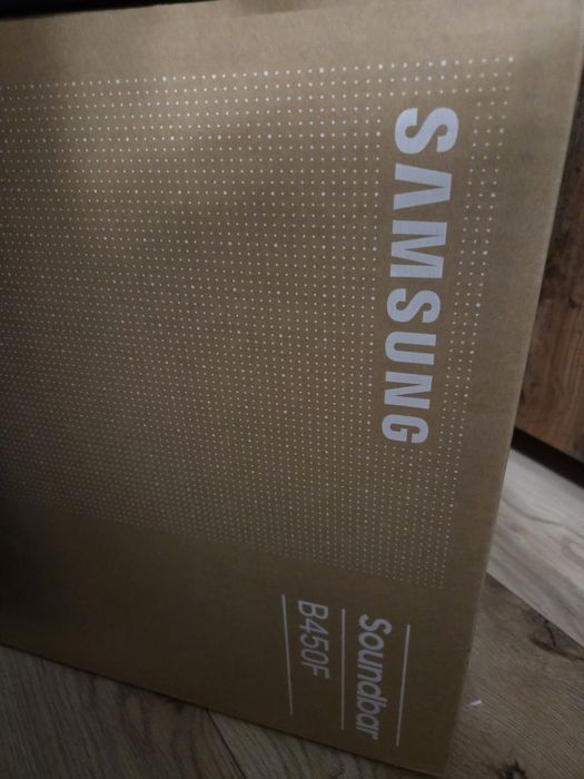 Vand Soundbar Samsung HW-B450F, 2.1, 300W, Bluetooth, Subwoofer wireless