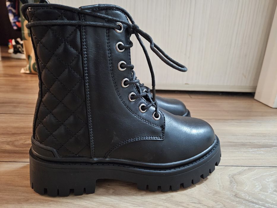 Ghete negre noi nr.33 de la ccc