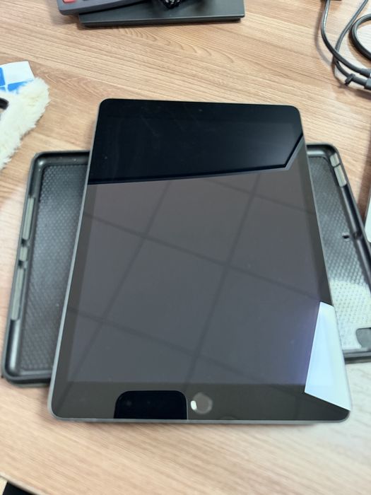 iPad 9, 64gb wifi