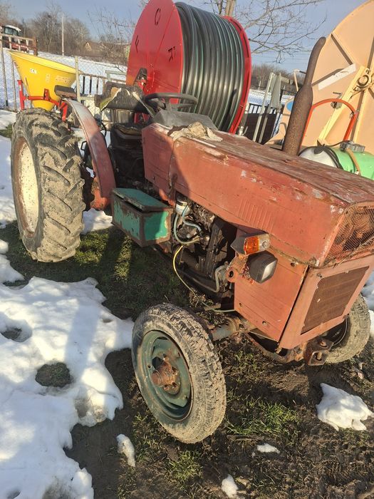 tractor 445 vr. pot ajuta cu transportul