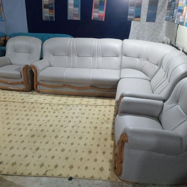 Restavratsiya devan kreslo