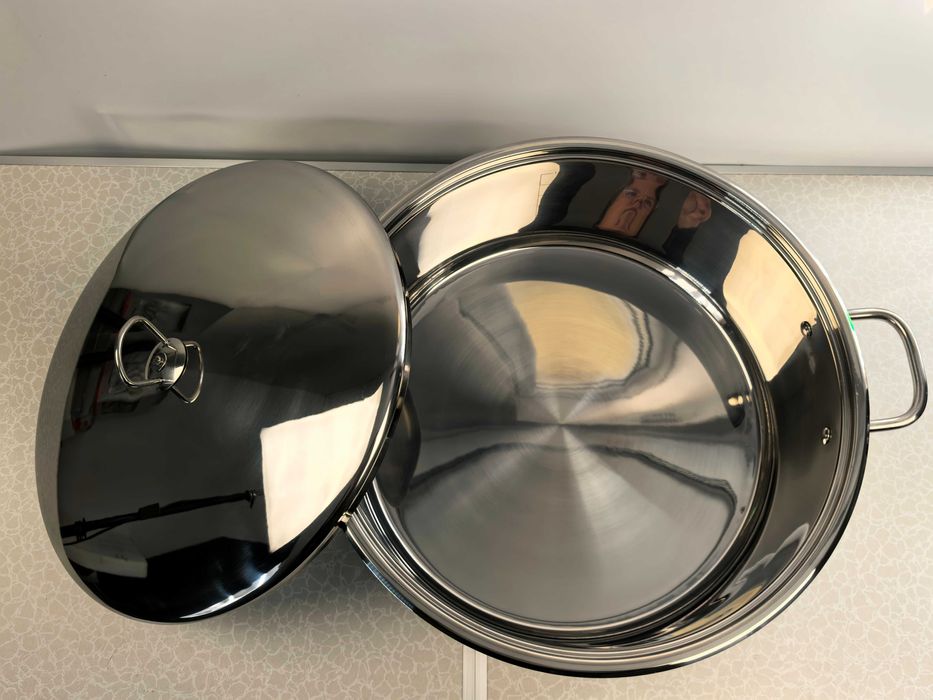 Cratita inox 38x15 cm 17 litri cu capac metal 290 lei