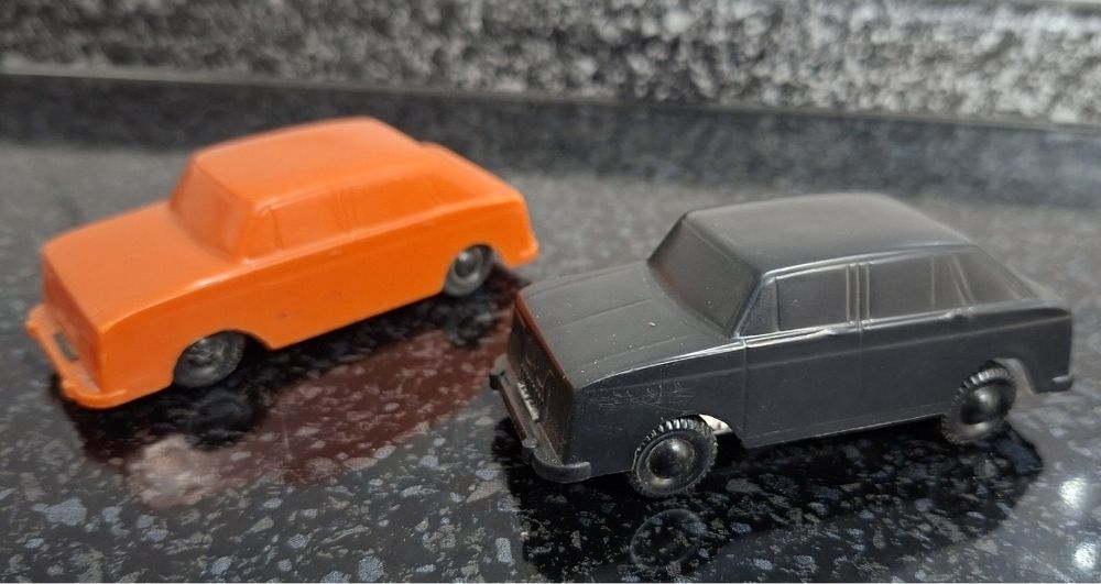 Металлическая машинка производства СССР