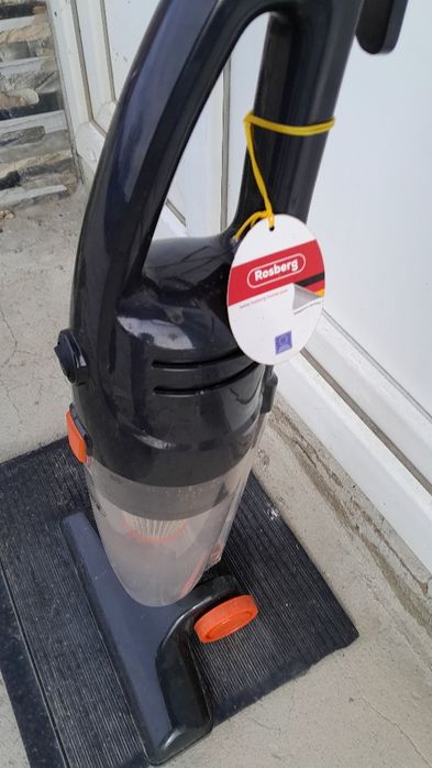 Ръчна прохосмукачка с филтър нова