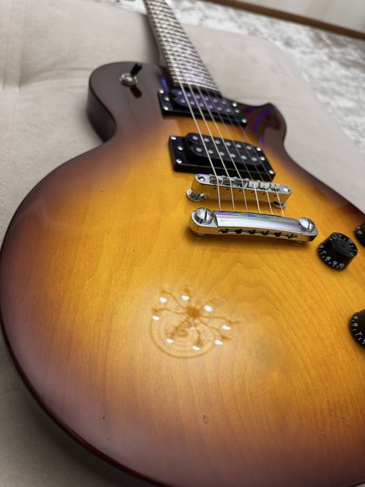 Гитара Epiphone les Paul