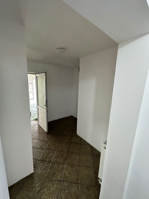Spațiu comercial de închiriat zona Jiu