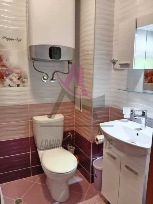 Дава се под наем Двустаен апартамент в Варна, м-т Траката - 45 кв.м за 511 € - Снимка #3