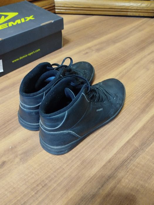 Демисизоные ботинки demix 40 размер (25,5 см)