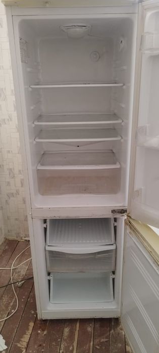 Продам холодильник в рабочем состояние