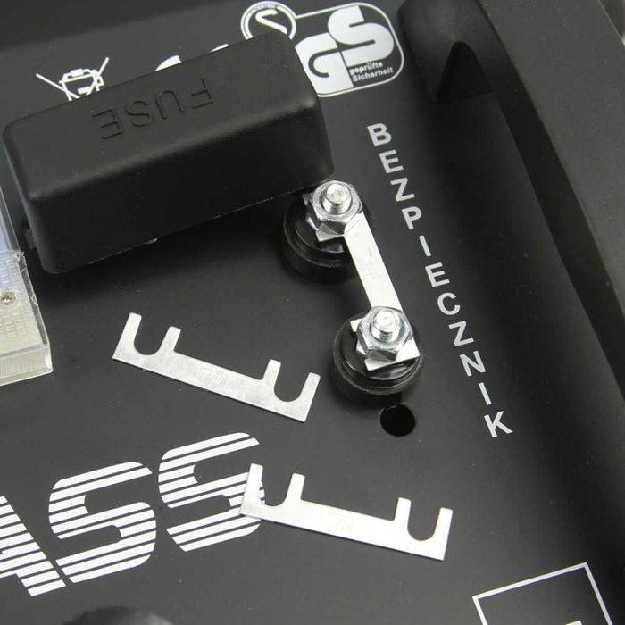 Зарядно стартерно устройство за акумулатори Class 630 60-800Ah Mar-Pol