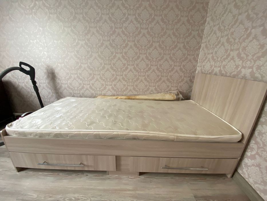 Кровать односпальная