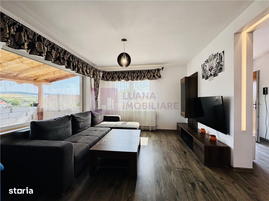 Casa individuala de vanzare Sura Mare | teren 344 mp | pivnita
