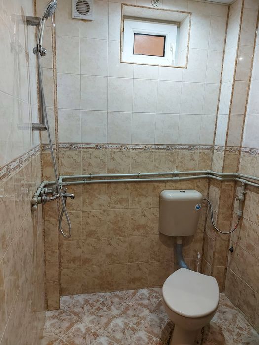 Дава се под наем Двустаен апартамент в Ловеч, Център - 70 кв.м за 250 € - Снимка #3