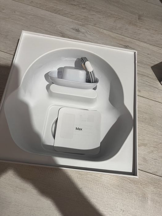 Air pods Max aproape noi