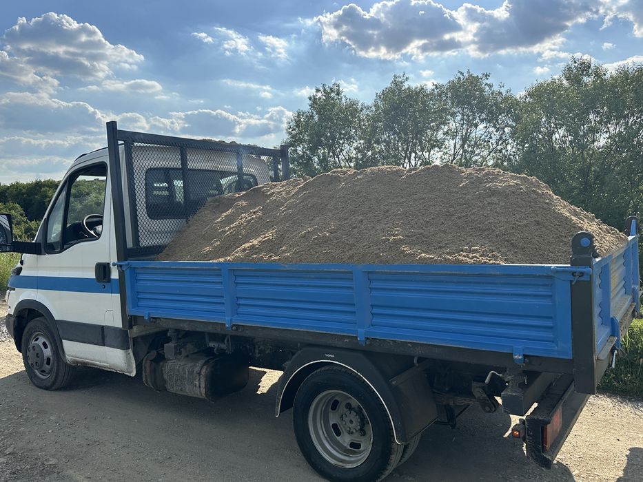 Vând nisip, balastru, mărgăritar ,criblura , piatra concasata,pământ!