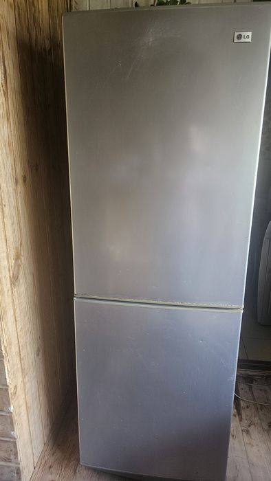 Продам холодильник LG