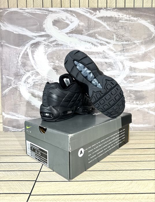Nike Air Max 95 Triple Black