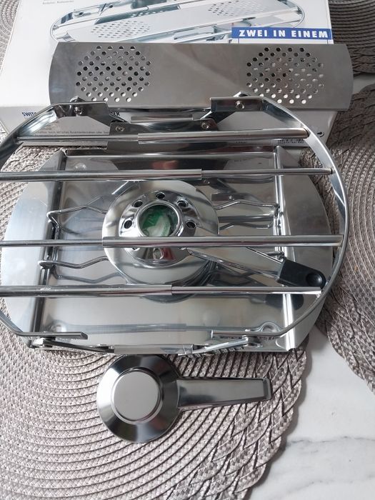 Подставка подогрева пищи на столе