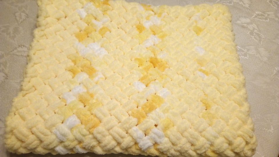 Бебешки одеяла, ръчно плетени
